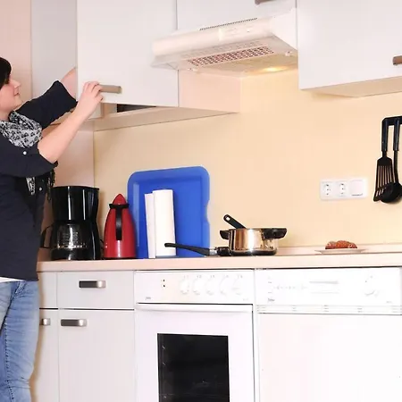 Holiday Haus Kirsch Апартаменты *