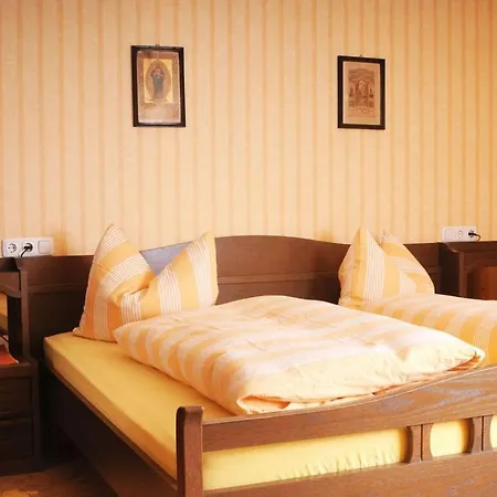 Holiday Haus Kirsch Апартаменты Hilders